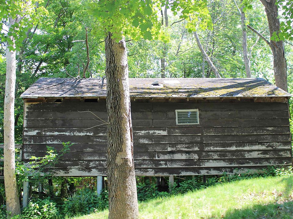 2nd image of 2643 231st Ave