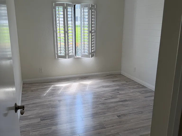 864 Buttercup Rd — Photo 5