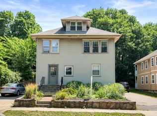 916-918 Chestnut St, Waban, MA 02468