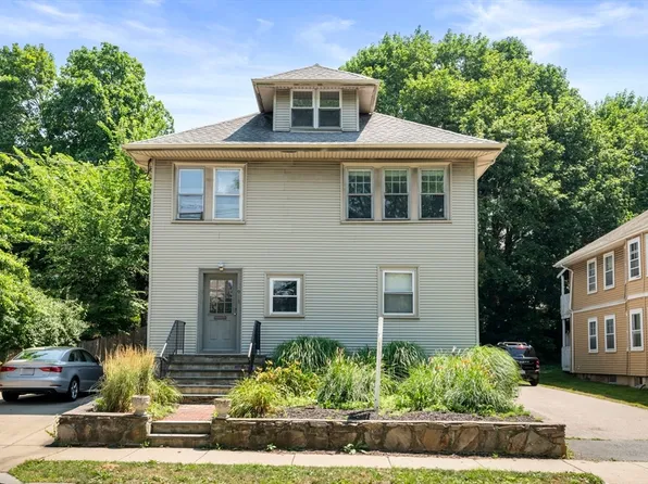 916-918 Chestnut St, Waban, MA 02468