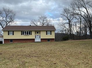 875 Ridge Rd, Burlington, WV 26710