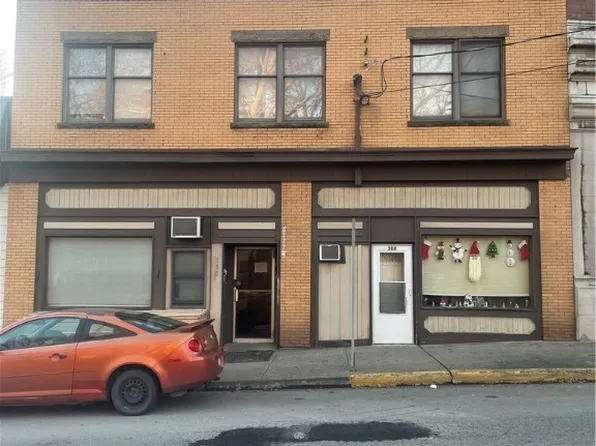 308-310 Pittsburgh St, Connellsville, PA 15425