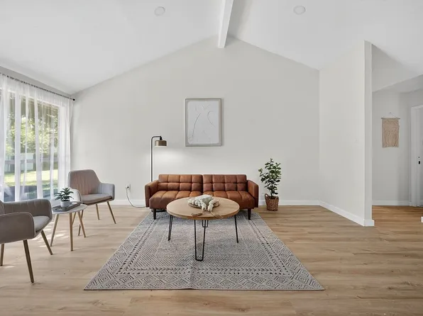 2416 Clearhaven Ct, Arlington, TX 76014