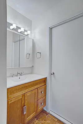 Rented by City Connections Realty | media 24