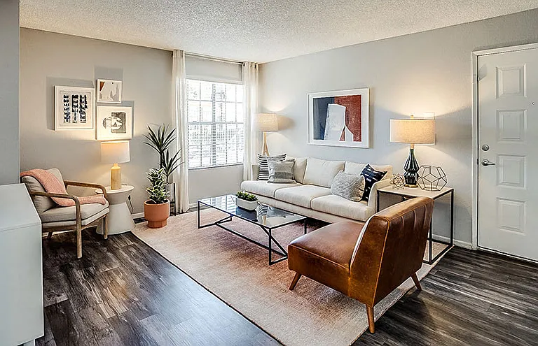 Bella Solara Apartment Homes — Photo 6