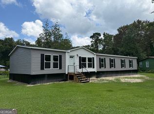 223 Pelican Rd, Woodbine, GA 31569