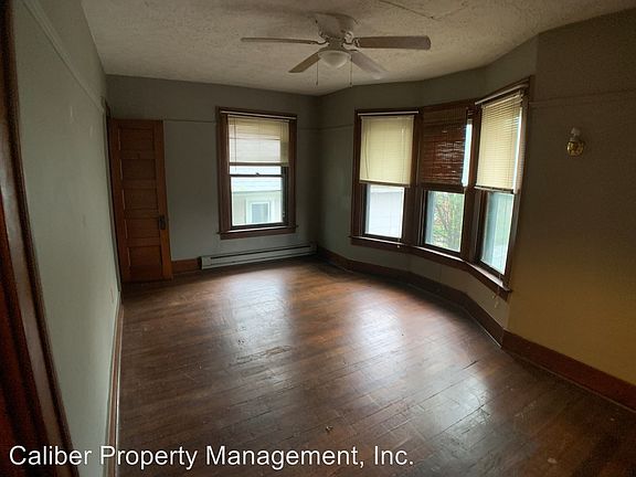 3rd image of 1111 S A St #1/2