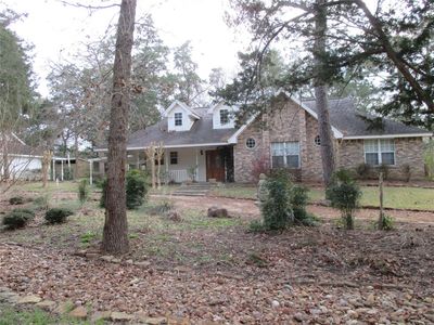 1107 Mentzwood Trl, Alleyton, TX, 78935