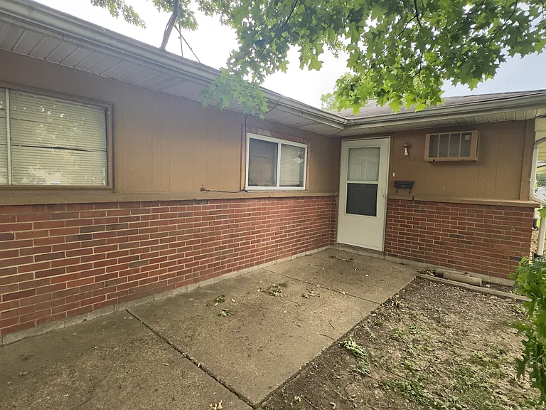 3016 1/2 Northgate Ave #1/2 — Photo 1