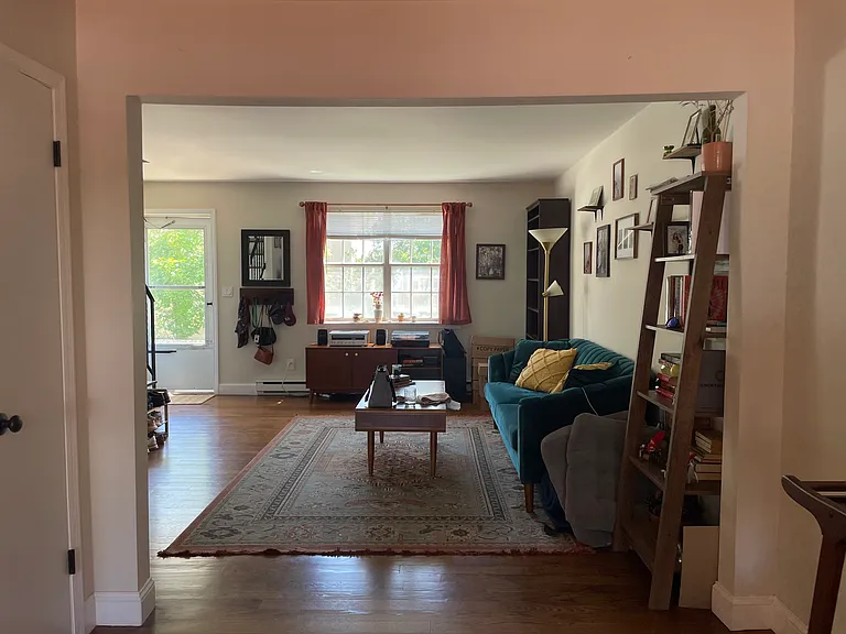 485 Fairfield Ave #4 — Photo 4