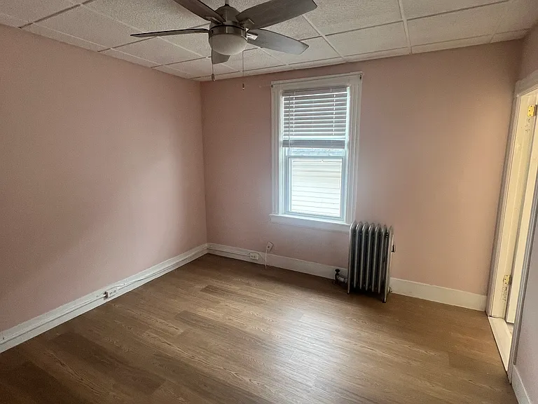 69 Hall St #3 — Photo 3