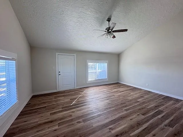 4406 Helen St #2 — Photo 7