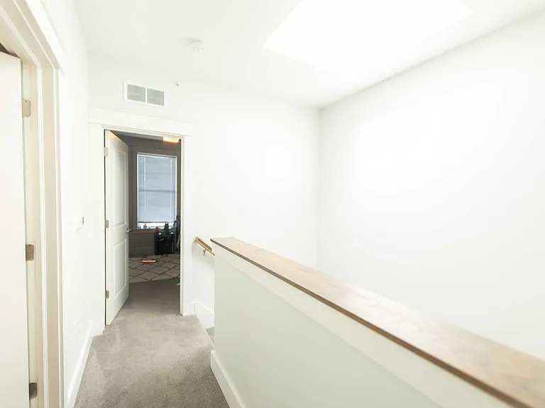 223 N Morton St — Photo 21