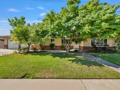 493 W Stuart Ave, Fresno, CA, 93704