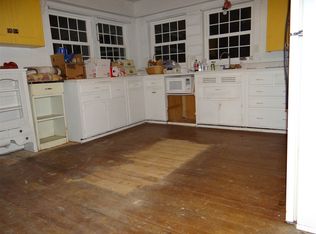 304 Fuel Hollow Rd, Luana, IA 52156