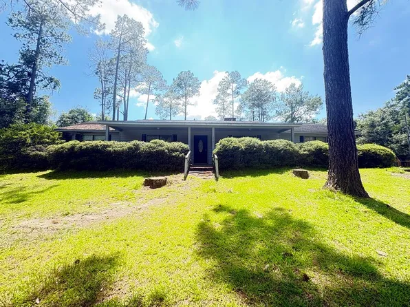 1236 Brookwood Dr SE, Cairo, GA 39828