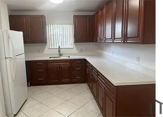 181 NW 47th Ave #8 — Photo 1