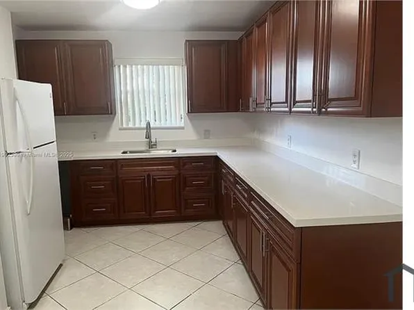 181 NW 47th Ave, Miami, FL