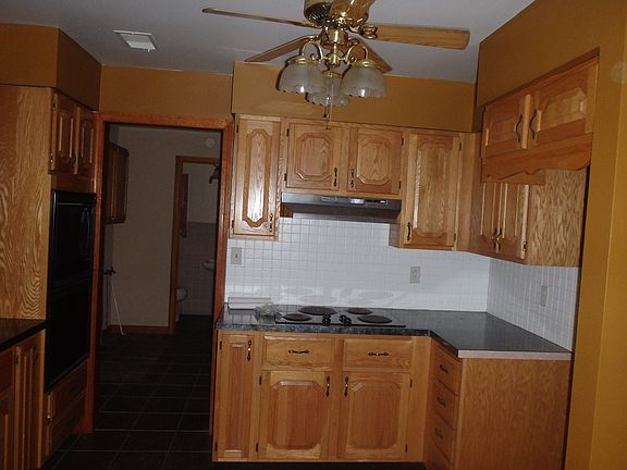 2nd image of 101 S Cale St