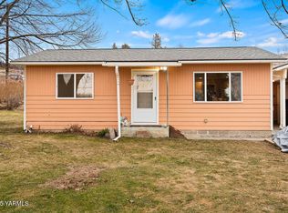 381 Selah Naches Rd, Selah, WA 98942