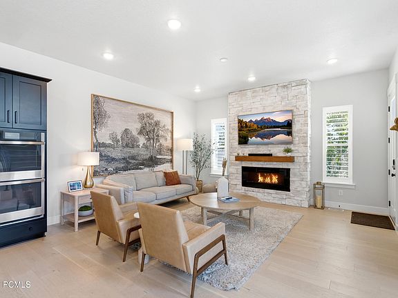 5th image of 1217 E Gambel Oak Way