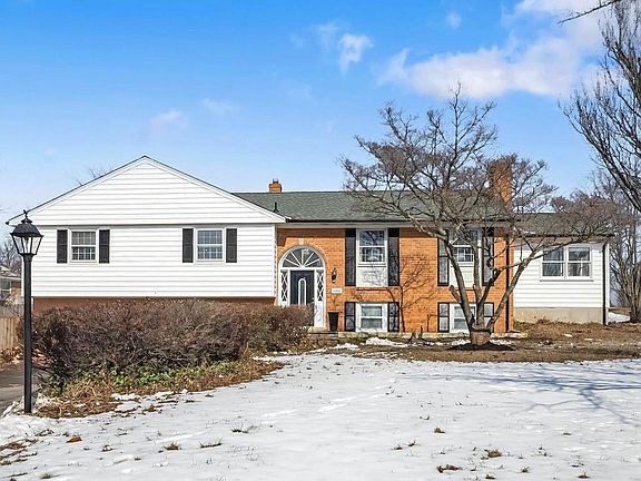 2nd image of 18901 Bloomfield Rd