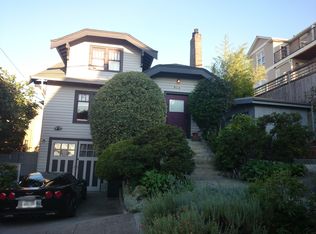 915 Warren Ave N, Seattle, WA 98109