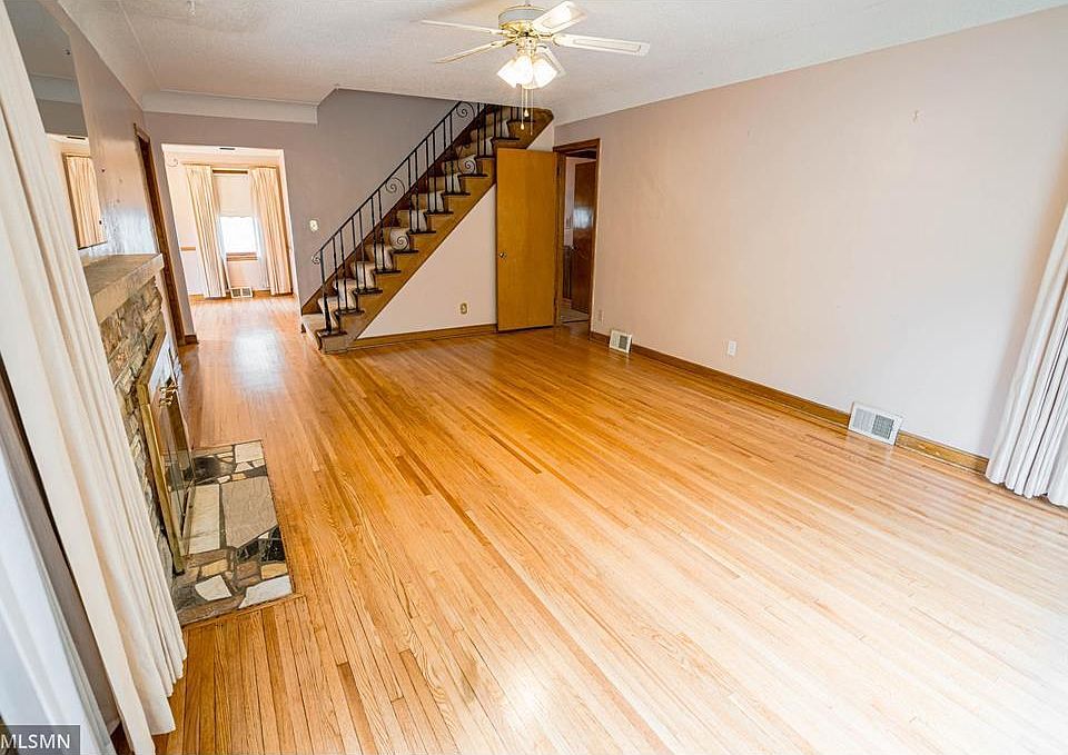 2nd image of 729 Sheridan Ave N