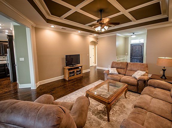 4th image of 4023 Taylor Way