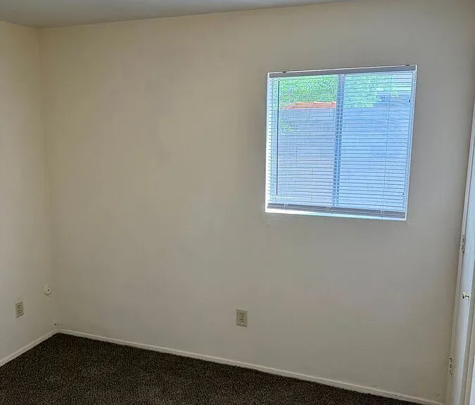 216 General Marshall St NE #3 — Photo 4