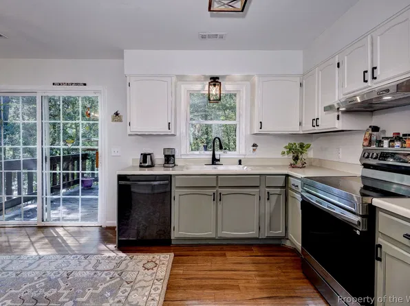2815 Oak Hill Dr, Williamsburg, VA 23185
