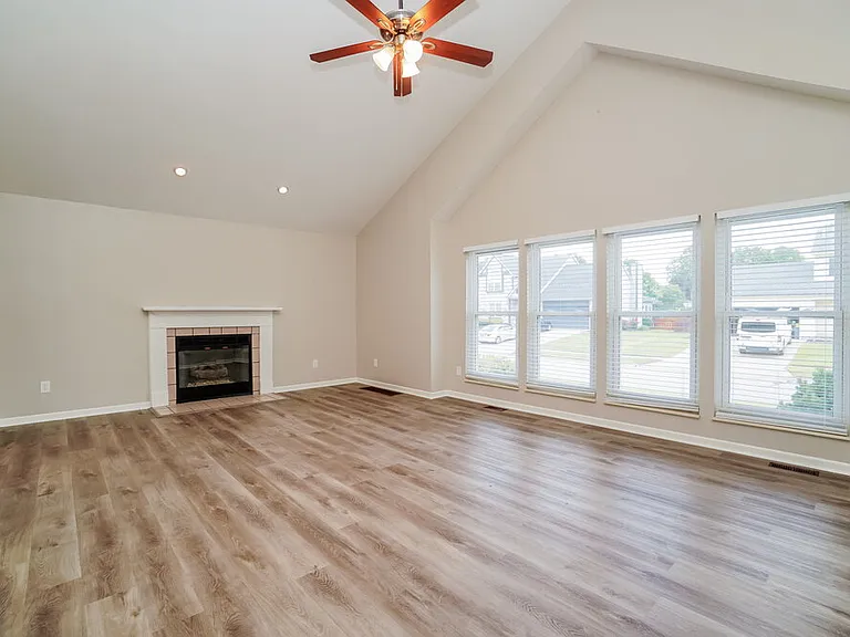 486 Rambling Brook Dr — Photo 6