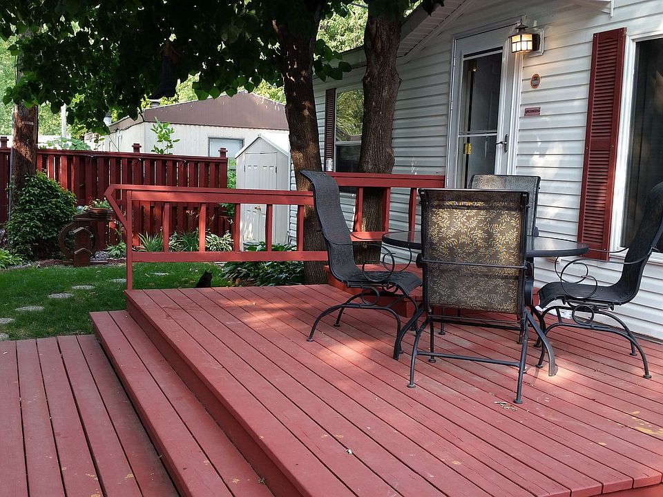 1st image of 13 Burns Dr