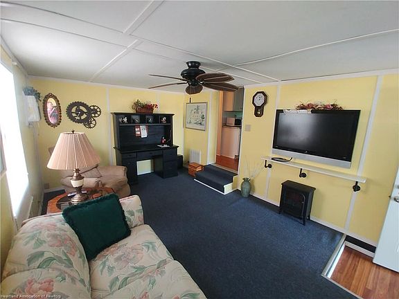 2nd image of 3550 Illinois Ave