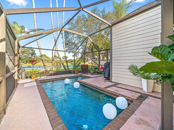 2566 Bedford Mews Drive, Wellington, FL 33414