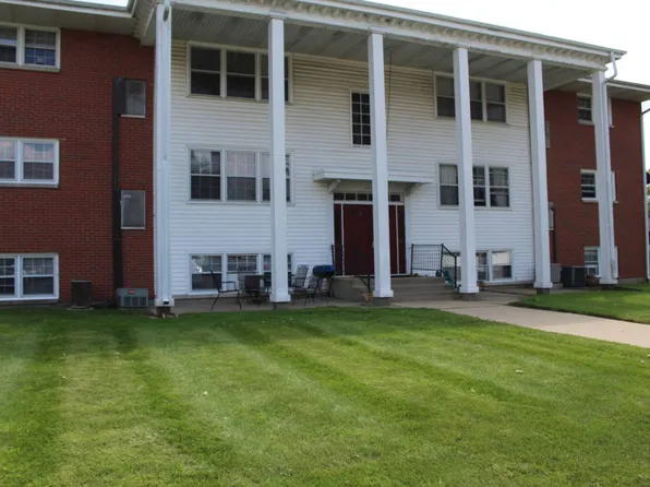 1320 21st St #3, Peru, IL 61354