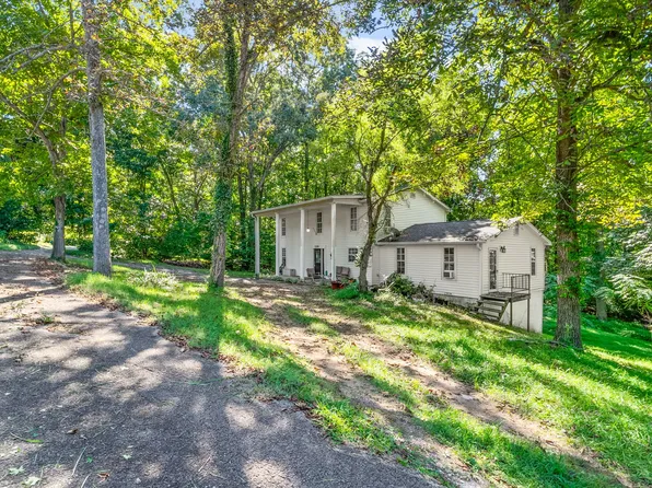 1218 Spring St, Dover, TN 37058