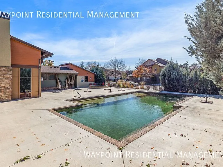 1415 E Lone Creek Dr — Photo 47