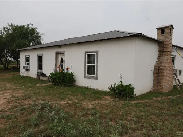 21 1st St W #2, Edcouch, TX 78538