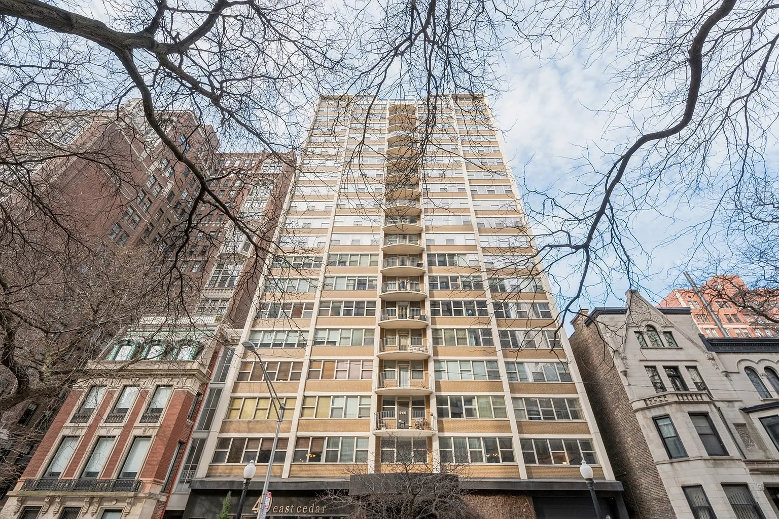 40 E Cedar St APT 7A photo 1
