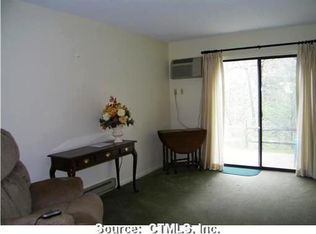 24 Knoll Ln, Weatogue, CT 06089