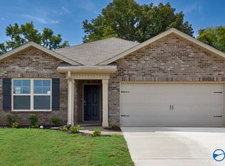 126 Settlement Dr, Huntsville, AL 35810