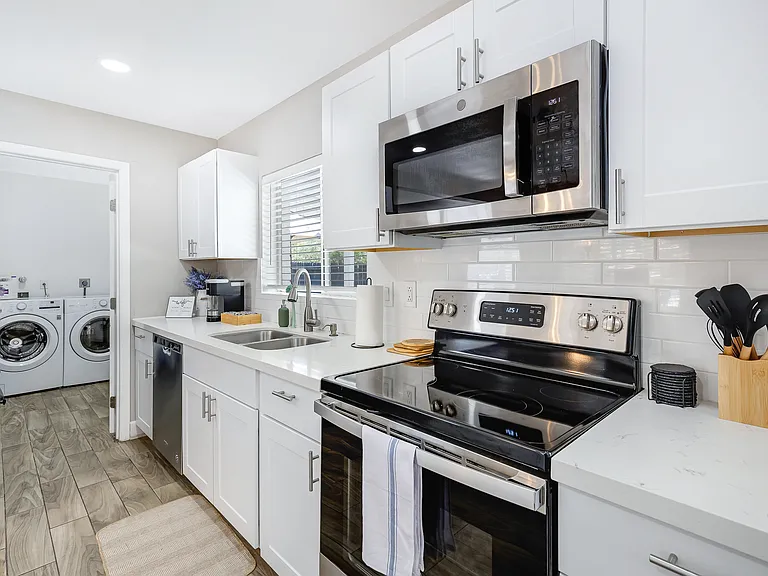 252 S Neely St — Photo 10