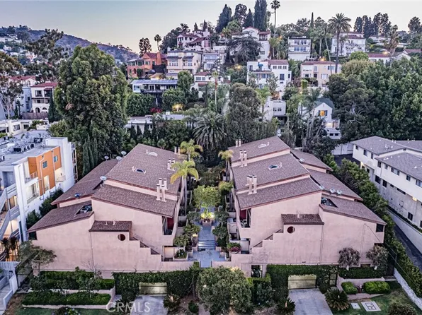 6665 Franklin Ave APT 20, Los Angeles, CA 90028