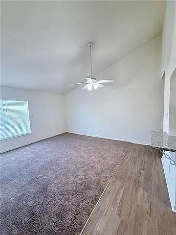 1 bed, 1.0 bath, 587 sqft, $995 — Photo 4