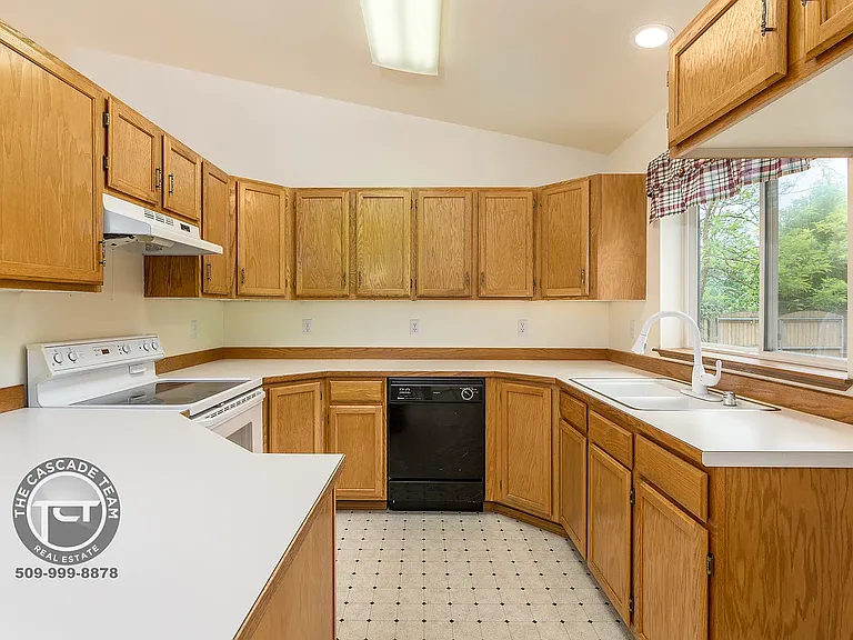 6715 N Louvonne Dr — Photo 4