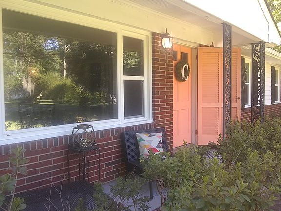 3rd image of 2627 Shoreham Dr