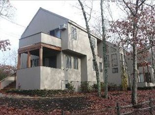 38 Whalebone Landing Rd, Southampton, NY 11968