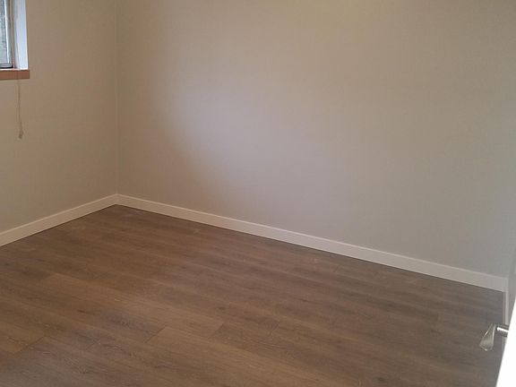 5th image of 3211 NW Market St #B