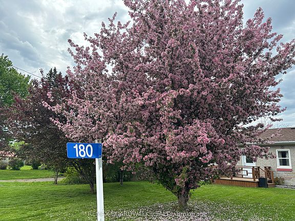 2nd image of 180 Shanly Rd